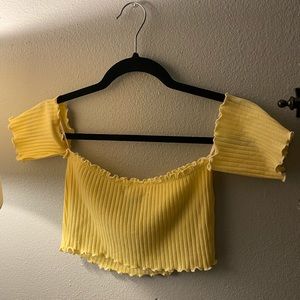 Yellow crop top 💛